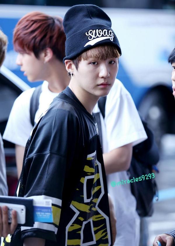 Army on X: #HaveASafeFlightBTS Suga at the airport he seems super