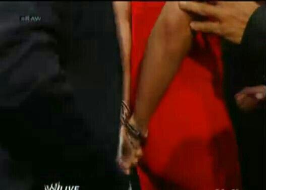 attack_bella's tweet image. The bitch got what she deserves. I was laughing when using saw this hole thing. Thanks brie