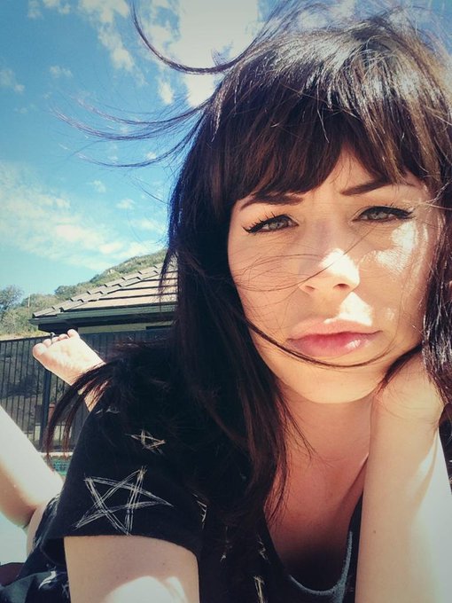 Suicidal. http://t.co/irUfNs7jKp<a href="/tag/arggg"class="tags"><span>#arggg</span></a>