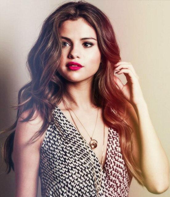 MrFRV's tweet photo. Happy Birthday to the best singer, actress and person ever, Happy Birthday @SelenaGomez #HappyBirthdaySelenaGomez http://t.co/z76A70zyGd