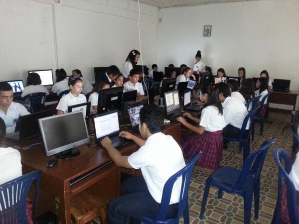 nelsonlugoz's tweet photo. En este link encontrará la información del proyecto "IMPLEMETAR UNA PLATAFORMA VIRTUAL ..."  http://t.co/nocTH3fSTr http://t.co/HCxOsBN8D5