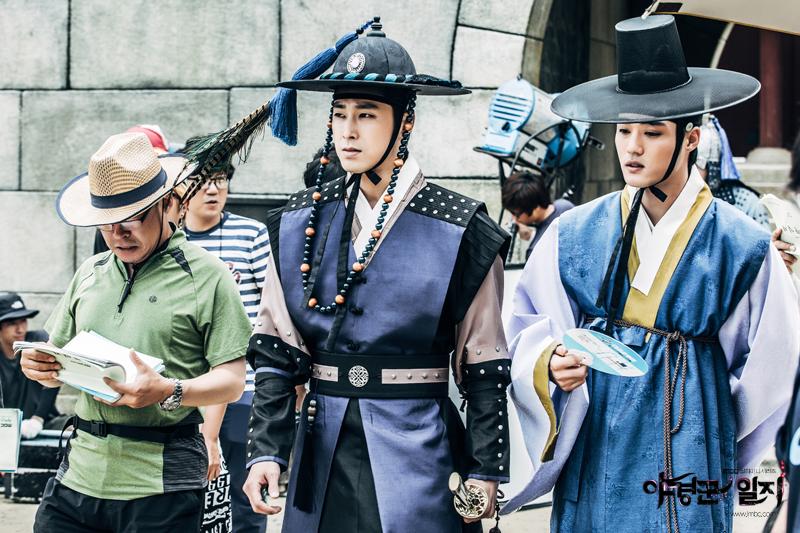 BtICmtMCEAA3RZU.jpg:large