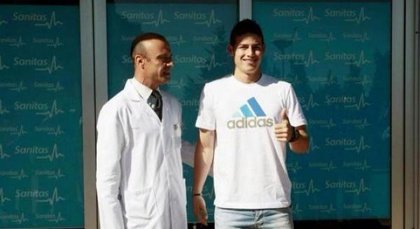 OndaCero_es's tweet photo. James Rodríguez pasa el reconocimiento médico http://t.co/YCyX4htzOF http://t.co/C1htRdG6ka