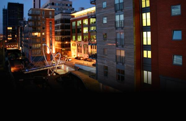 Busy house hunting in Birmingham? We think that you should consider the Jewellery Quarter: bit.ly/1zWsD31