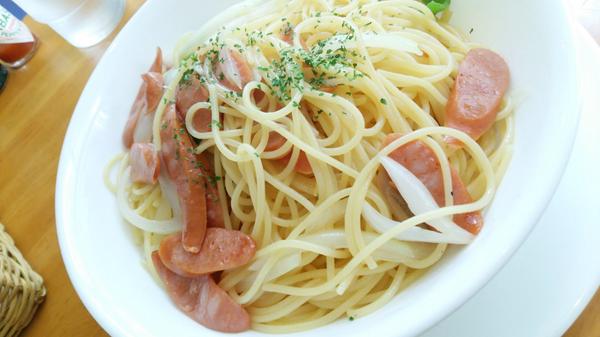 tsu9ru's tweet photo. 日吉のマリーン。
ペペロンチーノ！ http://t.co/aLiiciciIh