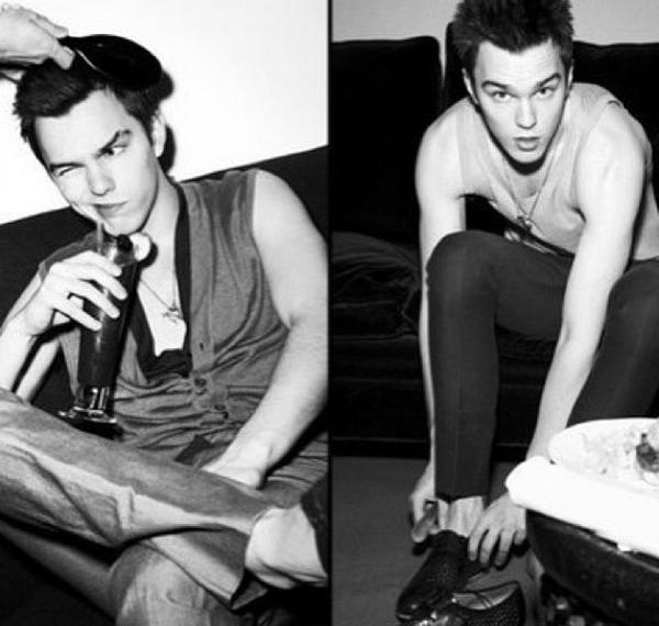 SeductiveTony's tweet image. 