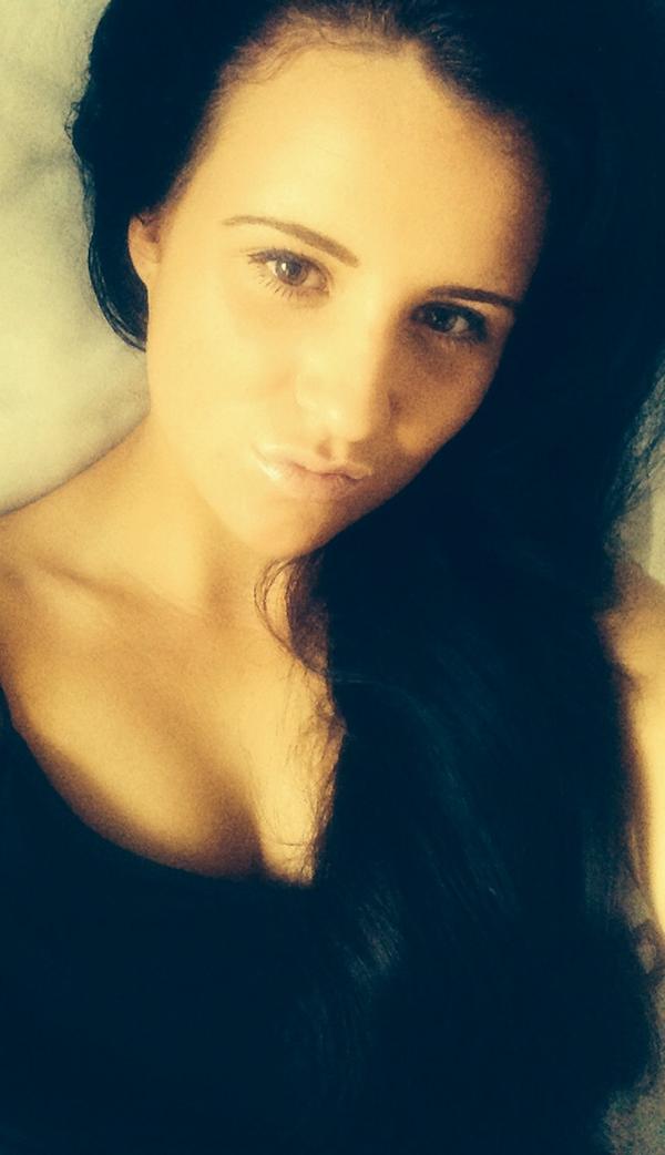 LouiseBrake's tweet photo. 💋 http://t.co/yPcSLZP0G4