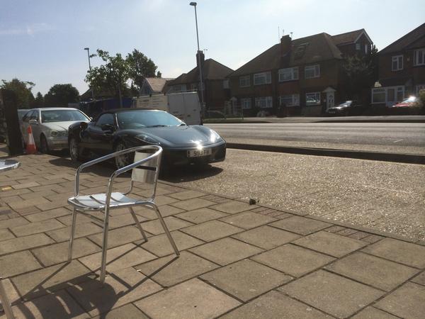 antb10's tweet photo. Sitting outside, waiting for my bike tyre to be sorted and admiring this: http://t.co/GeC30lEjtT