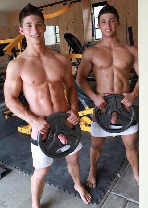 making the boys work for it. #muscle #nsfw