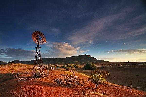 slipstream_lrog's tweet photo. #FlindersRangers #AustraliasWonder #nature #outback http://t.co/1XLn9oR1Kt