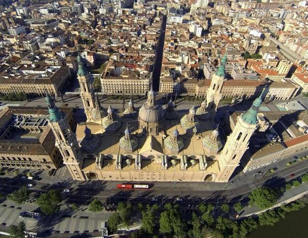 ¿La habías visto así?

Es que #Zaragoza es única  ;)