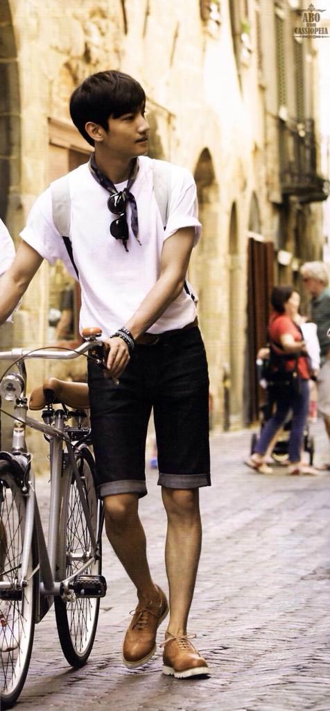 BtJaMmzCMAA4h74.jpg:large