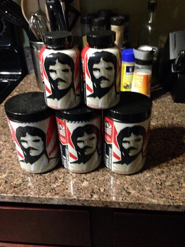 MattCeno's tweet photo. @OldSchoolLabs opened up my cabinet and realized I have a collection of empty containers... #restocktime http://t.co/WXyA3ZEJI4