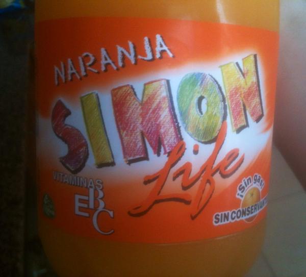 AceMcFox's tweet photo. @wwolfeh I arrived safely and am now living the #SimonLife http://t.co/uTQHTF82Q4