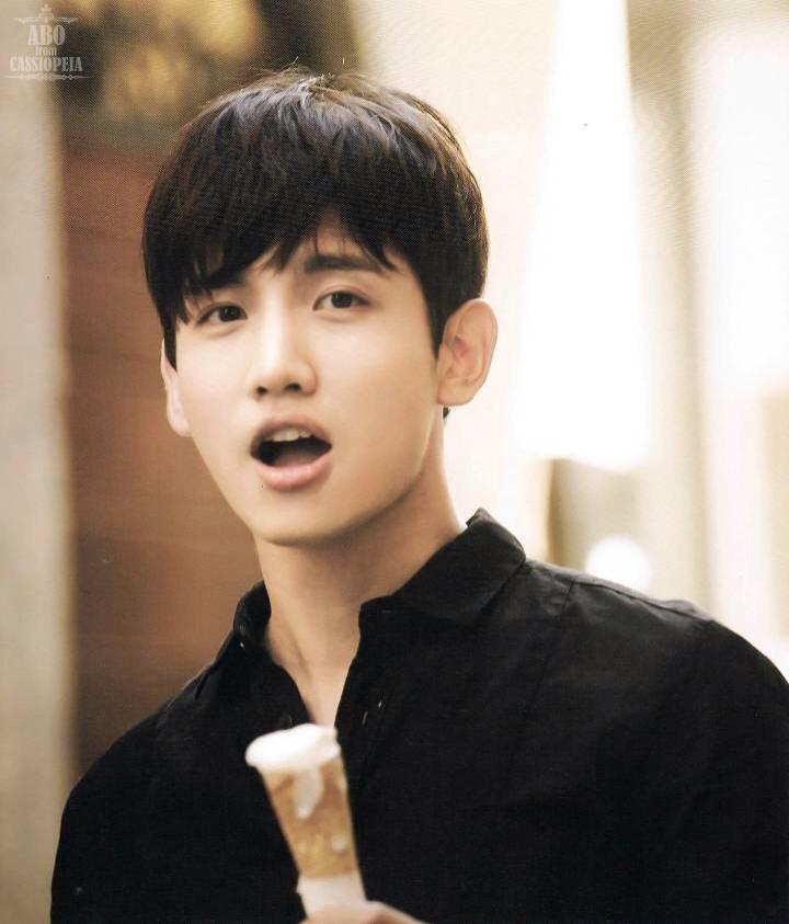 BtJkzOrCcAE0mk8.jpg:large