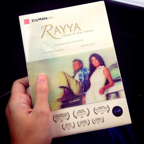 simelinda's tweet photo. Ngebuburit,, brg @filmrayya 😊😊😊 http://t.co/zmPZOzv7e7