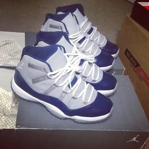 bitchimkwatts's tweet photo. “@StrungOutSolez: Retweet if you would wear these Air Jordan "Georgetown" 11 Customs http://t.co/wfp58vjlmx”I'm thirsty af tho