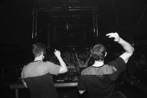 OHLALA Productions (@ohlalaprod) on Twitter photo Shoutout to a wild summer night <a href="/fredvgrafix/">Fred V & Grafix</a> <a href="/theupbeats/">🐍+🐺 (The Upbeats)</a> #DNB #rave #getinstep #throwback Shoutout to a wild summer night <a href="/fredvgrafix/">Fred V & Grafix</a> <a href="/theupbeats/">🐍+🐺 (The Upbeats)</a> #DNB #rave #getinstep #throwback