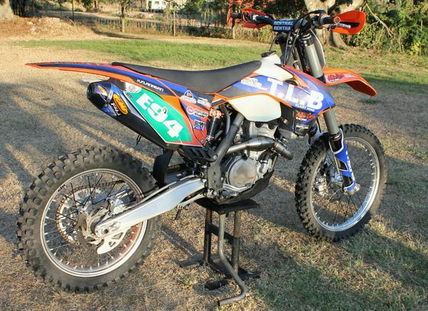 Keen for the national this weekend!! Bikes all ready and cant wait! <a href="/TLBAlfieCox/">TLB Racing </a> <a href="/AlfieCoxRacing1/">Alfie Cox Racing</a> @TRPdistributors @