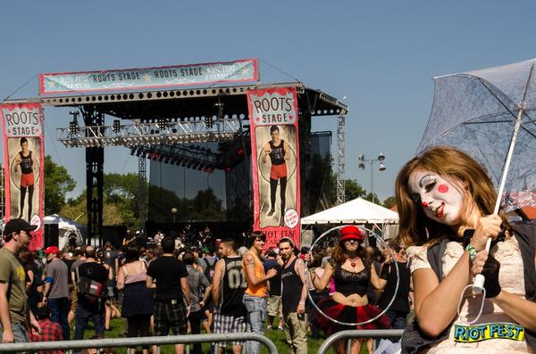 ChooseChicago's tweet image. How does winning 2 3-day tix to @RiotFest sound? Tweet your fave bands, why you want to go &amp;amp; #CCRiotFest by 8/11 8am