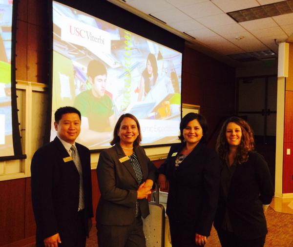 USCChrissy's tweet photo. The @USCViterbi FYE advisors are ready for @USC Orientation! #welcometousc http://t.co/4e62NmRNdm
