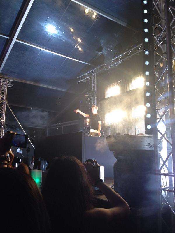 Delphine Jay tweet media