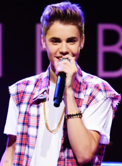 aboutmejb's tweet photo. #MTVHottest Justin Bieber http://t.co/VNBqDxRTGQ
