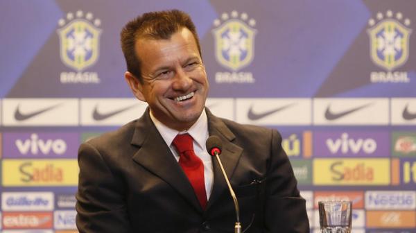 Dunga é o novo técnico da Seleção Brasileira: goo.gl/KF2QmC