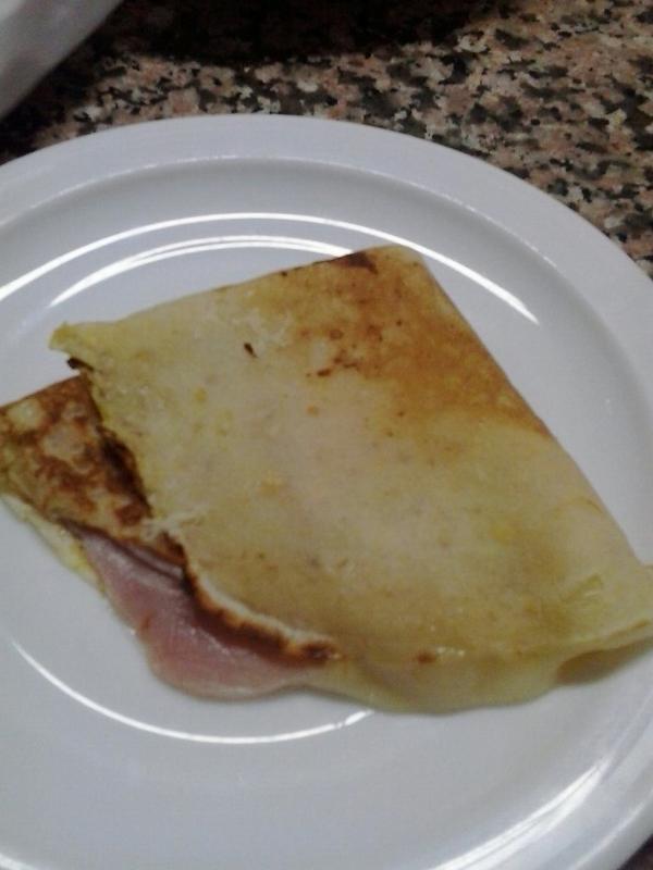 MonicaGimeno95's tweet photo. Rico rico :) @mapi_dl @Albah95 http://t.co/6GaCt4KqG7