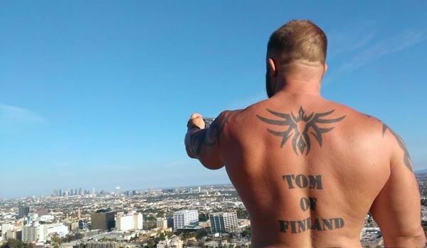 StraightBottom's tweet photo. "@MrBarberPete: New day in Runyon Canyon 🌞 http://t.co/oJ01EY37k9"