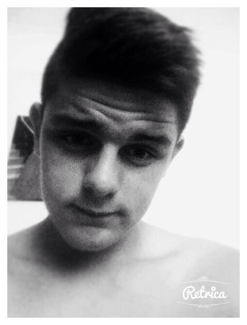 jackarnold's tweet photo. Selfie swag http://t.co/swbvbZubYJ