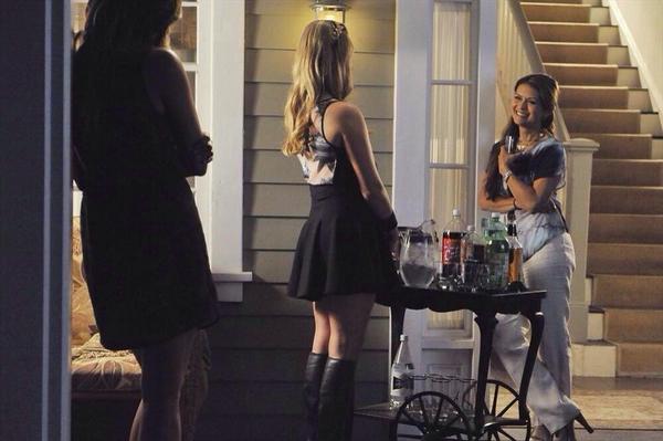 trustno1AH's tweet image. #EmisonDate