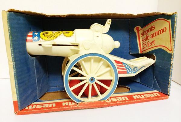 jaxRetrorama's tweet image. #Kusan All-American Cannon celebrating the bicentennial. Shoots ammo safely an odd combination of words #jaxretrorama
