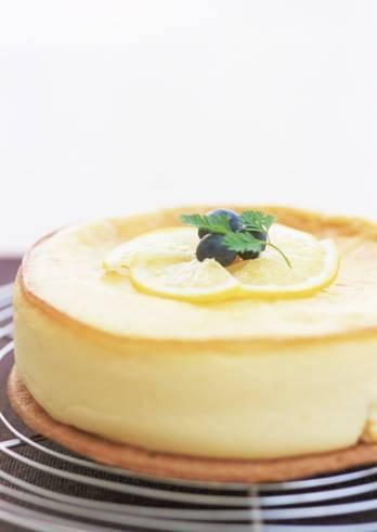 culinaria10's tweet photo. Bolo Gelado de Limão - Receita no Site ► http://t.co/2AvtFaU3bq http://t.co/7u42DLNykH