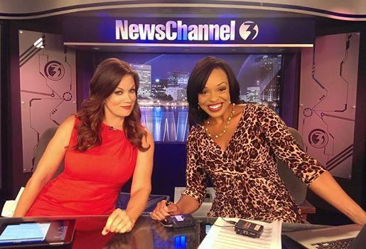 lailamuhammad's tweet photo. love working with this woman! @BeverlyKidd #deskneighbor #AnchorSis http://t.co/lYvgceRdM6