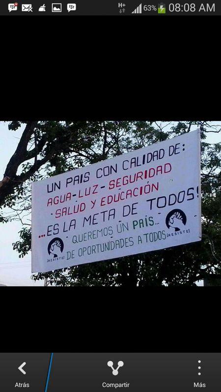 susanalulo's tweet photo. El pais habla, 5 estados de vzla amanecen con mensajes de la soc civil @UnionStaMonica @UnionSanPedro @unionchacao http://t.co/kXuCQTggKK