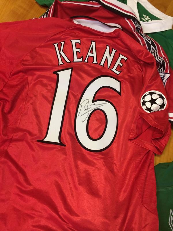 roy keane jersey number