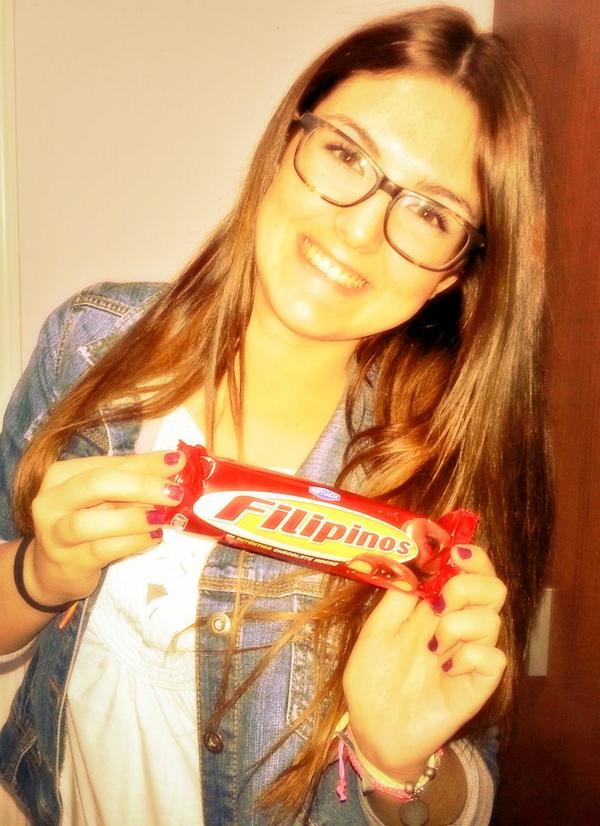 jdrd85's tweet photo. Nunca t vengas abajo princesa. Esa sonrisa es la q m da la vida TE AMO @PepaGR2 Un dia sin sonreír es un día perdido. http://t.co/sog4Z30kbM