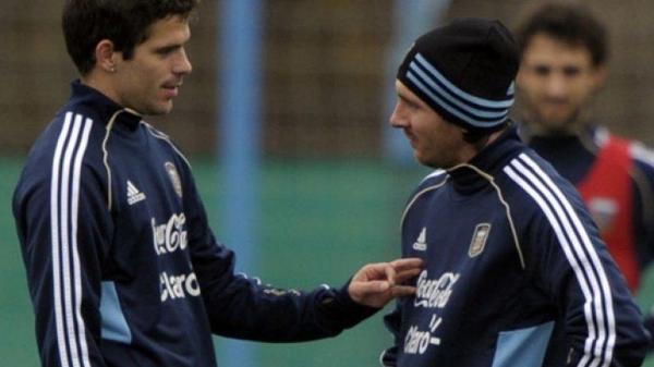 Juli_CASFA's tweet photo. @FGagoCASFA GASSI SE RE DAN,SE AMAN CHAPEN.bue http://t.co/jaSgwj8xP6