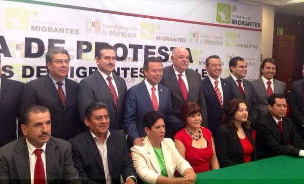 LetySanchez13's tweet photo. Felicidades papa por tu nuevo nombramiento como Secretario de Migrantes del PRI @Melchor_Sanchez #miorgullo http://t.co/COuGJXCa2C