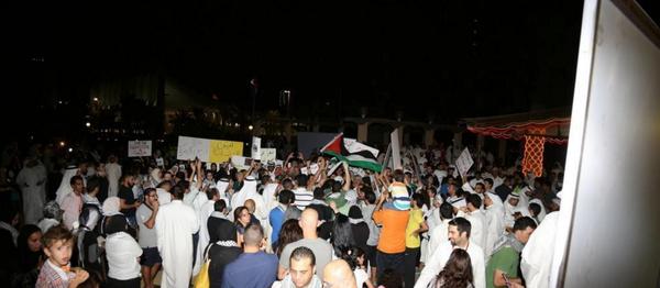 BusYaser's tweet photo. My body is leaving Gaza but my heart will always be here"
#غزة_تنتصر #غزة_تحت_القصف #صمتنا_يقتل_غزة #ساحة_الإرادة http://t.co/IGeZ3cnx5T