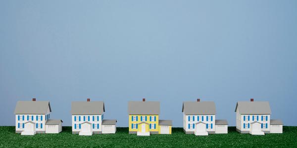 nzheraldbiz's tweet image. Good debate here- Property investor Andrew Bruce asks why house prices are so high? #property nzh.tw/11297174