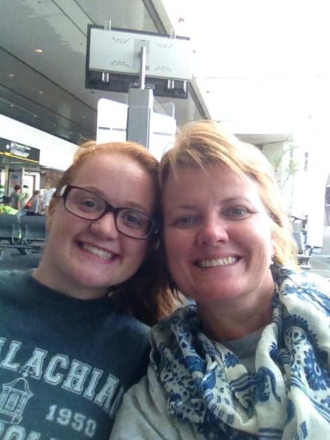 acsrockhill's tweet photo. So happy to have American made pizza! Just leaving Miami, heading home to the Carolinas! Thank you Jesus! http://t.co/SvibLUnTsM