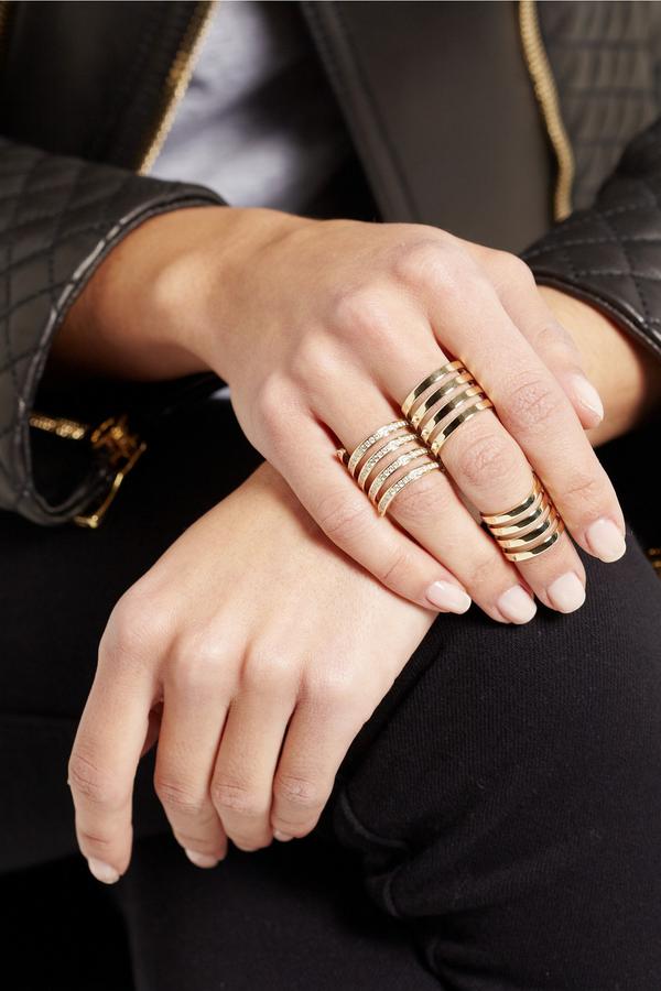 OwnzaInc's tweet photo. oh these gorgeous rings !! http://t.co/56la420SOb via #ownza http://t.co/KUd0e9jH37