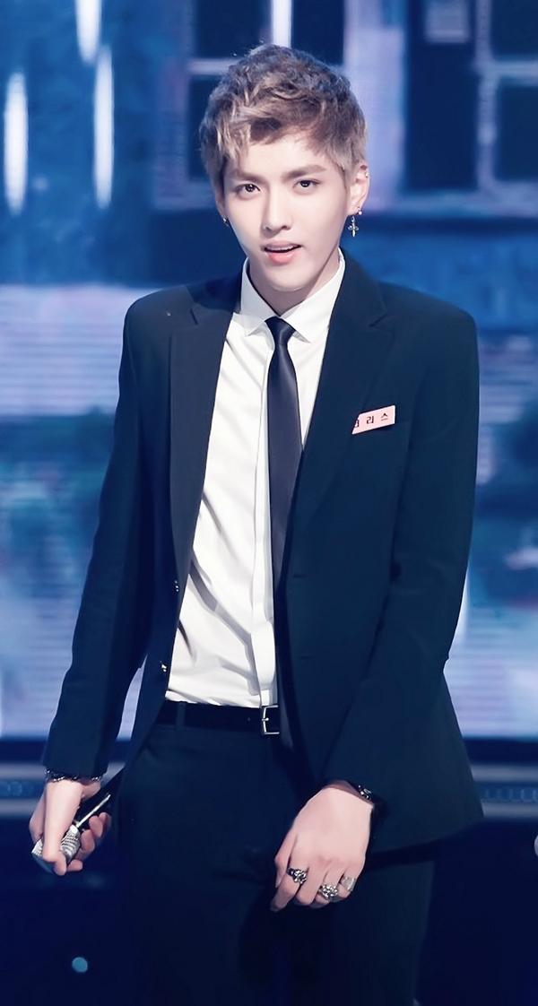 KrisFanboard tweet picture