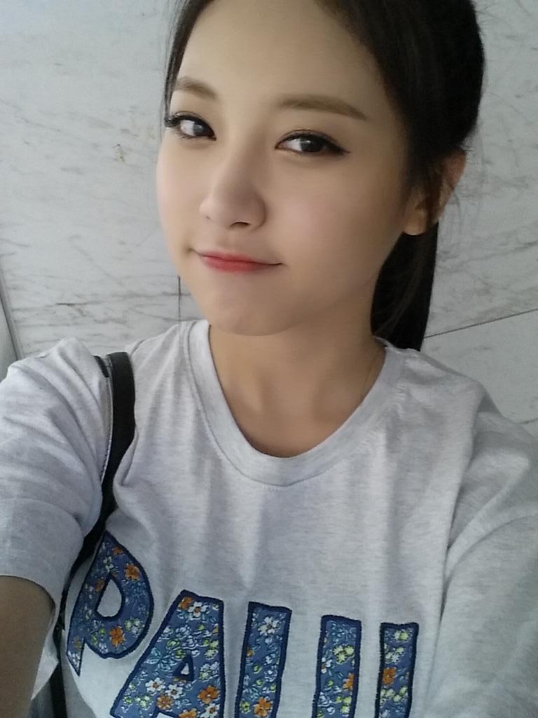 BtMcKeWCcAE0Jxn.jpg:large