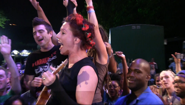 sandibachom's tweet photo. .@amandapalmer @seegerfest @indeciSEAN #seegerfest http://t.co/b3ESsj7WSm
