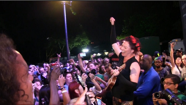sandibachom's tweet photo. .@amandapalmer @seegerfest @indeciSEAN #seegerfest http://t.co/k9EFzi0SJT