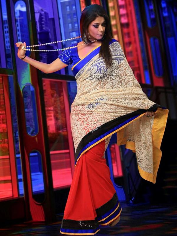 basantikibetii's tweet photo. “@wrapsodydesign: jewel tone of #WRAPSODY come see or range at #FleaEsta on 26th july/Mt Mary #Bandra @pragatimehra http://t.co/mtJxf52Q8J”