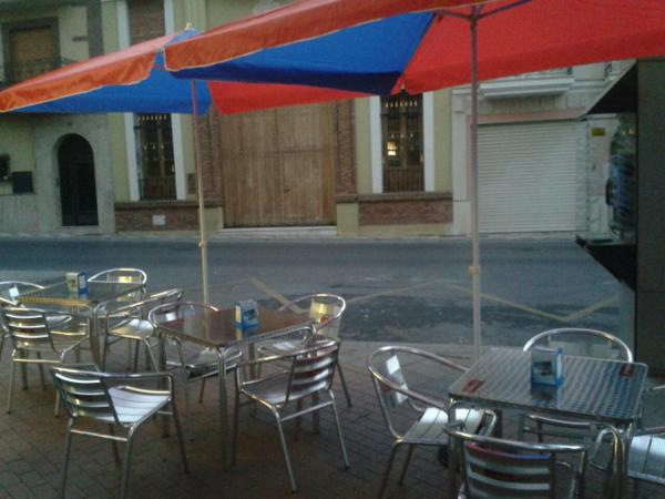 Desde ya podeis disfrutar de vuestro cafe o cerveza en nuestra terraza. Os esperamos